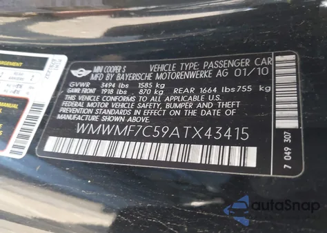 2010 Mini Cooper S z USA, uszkodzony, nr VIN WMWMF7C59ATX43415